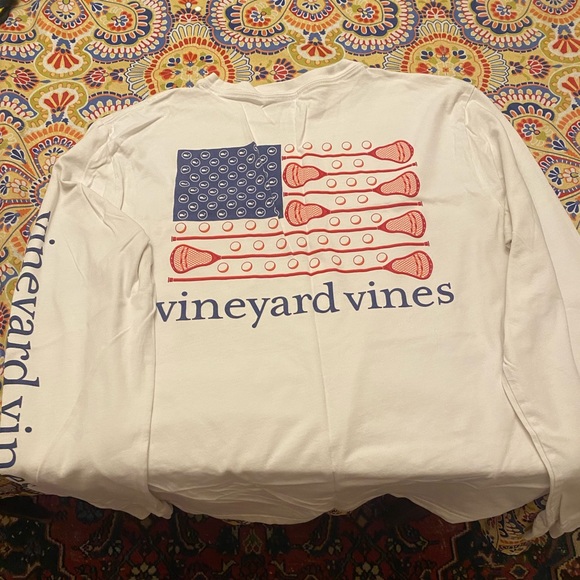 White Long Sleeve Vineyard Vines T-shirt. - Picture 1 of 3